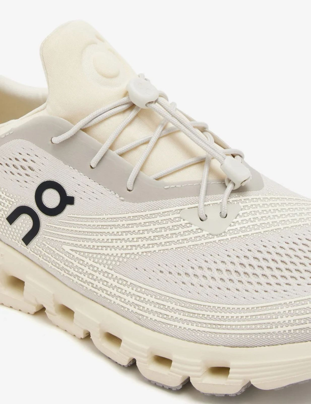On Cloud 6 Sand women’s shoes close-up view