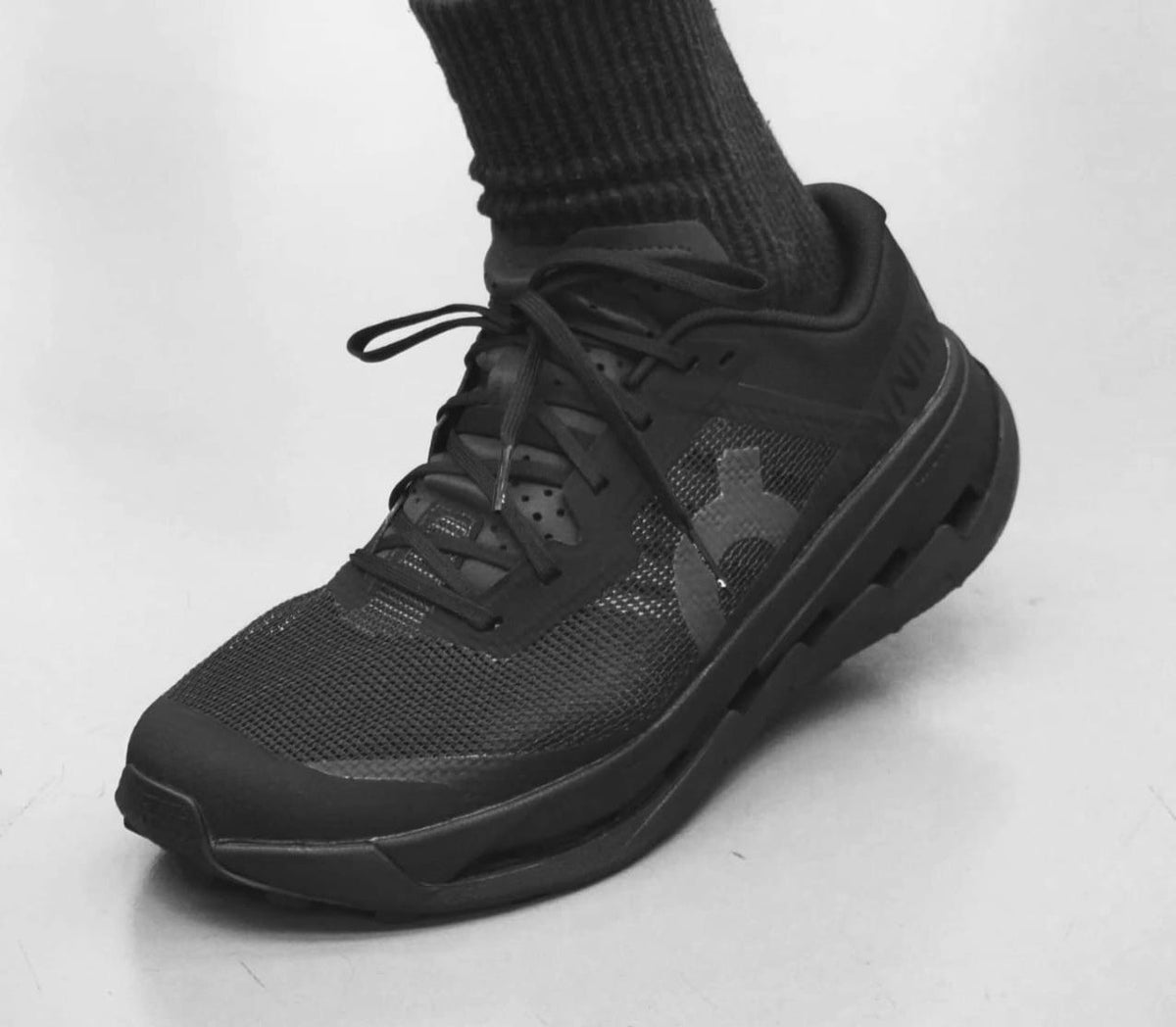 On Cloudultra 2 All Black shoes worn on feet