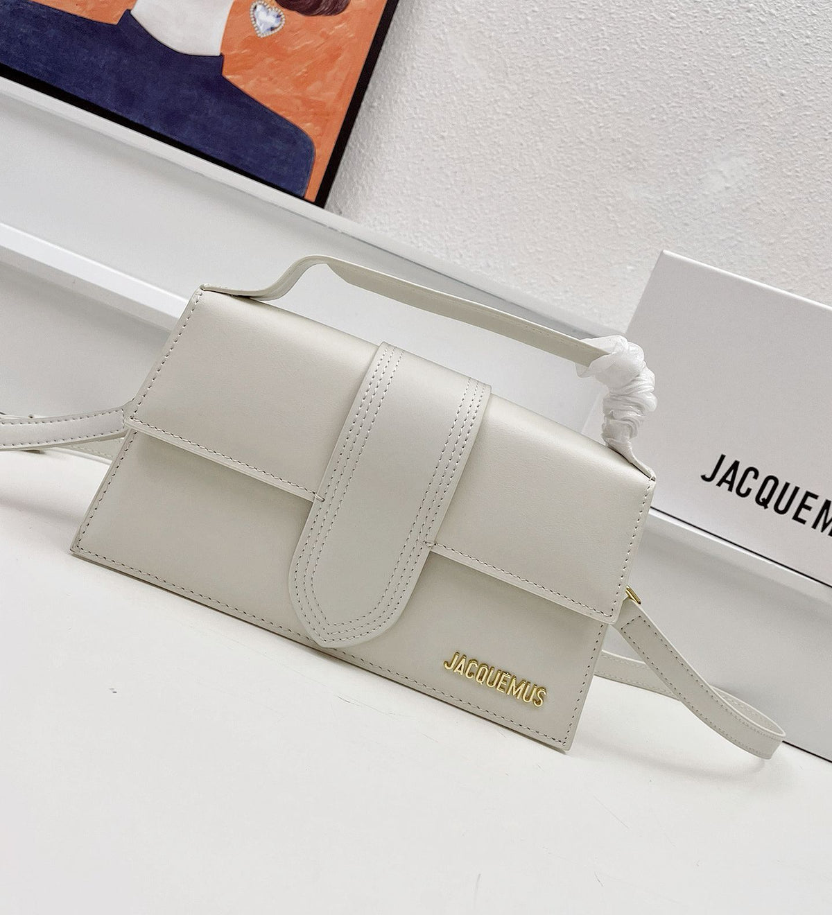 White Jacquemus style mini handbag for women's fashion